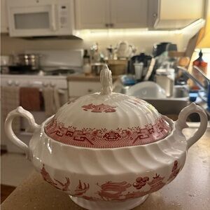 Wessex Collection Red/Pink and White Soup Tureen Large